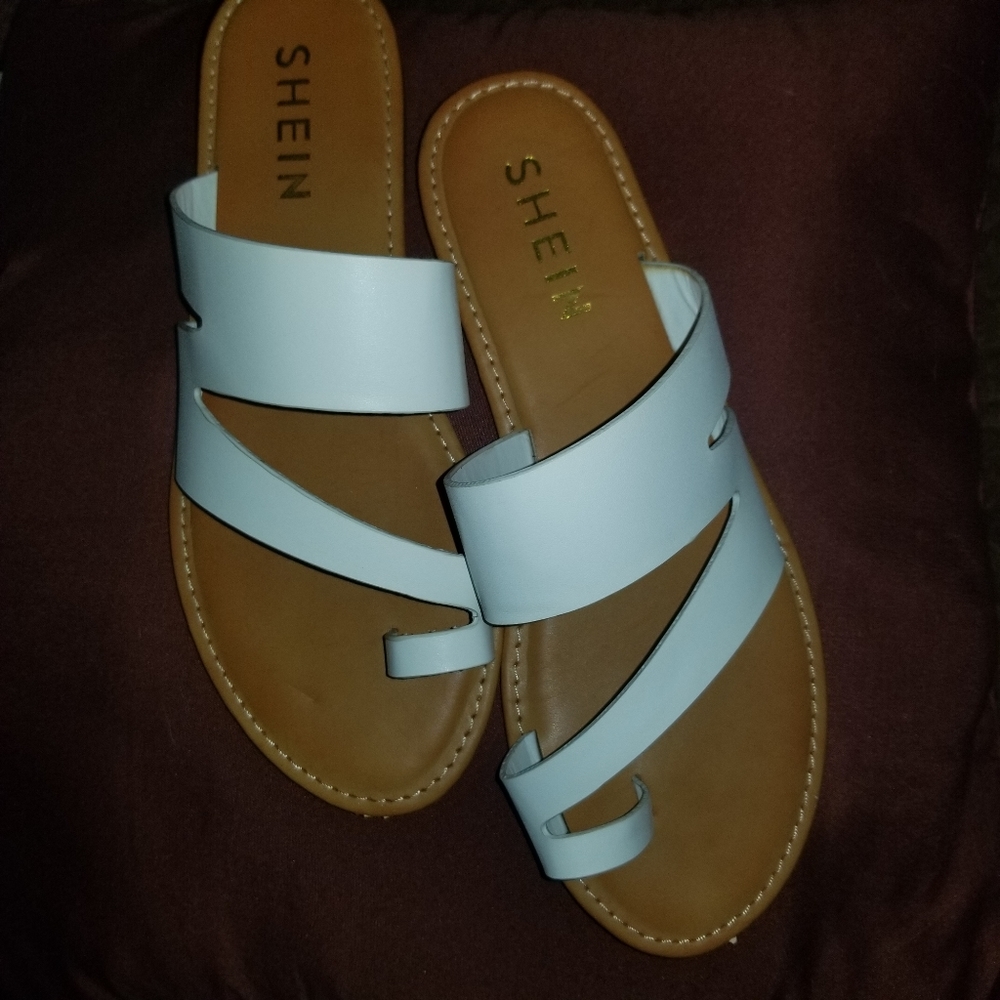 Sandal